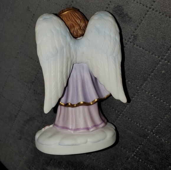 A Guardian Angel To Encourage You - Picture 5 of 8